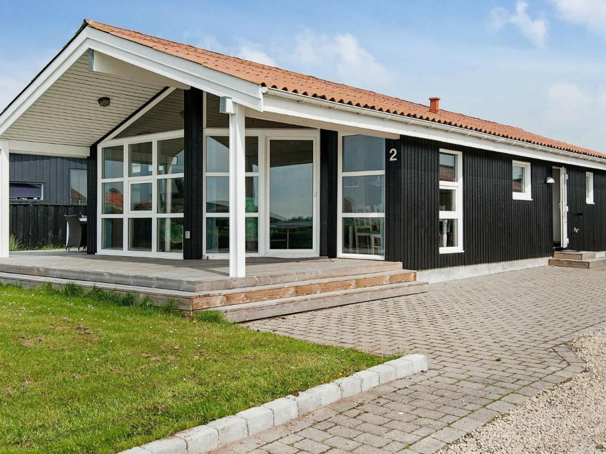 8 Person Holiday Home In R Nde Rønde Стая снимка